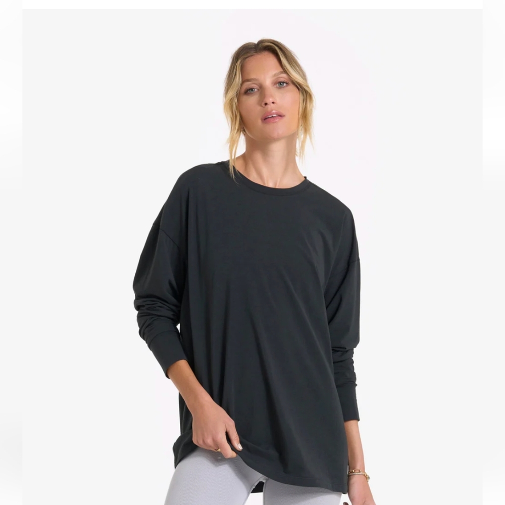 NWT Vuori Long Sleeve Tee - Black